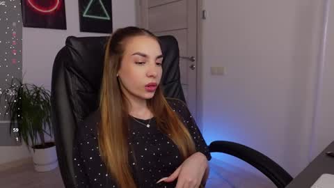 Agelina Lilly Laura online show from 02/23/25, 09:11