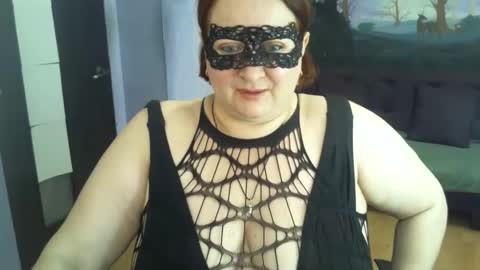 AgilaMipo online show from 05/10/26, 04:06