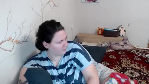 Snapshot of aglaya_fame chatting on 02/06/25, 10:21 Aglaya Fame online show from 02/06/25, 10:21