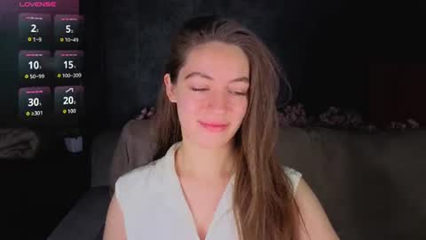 Snapshot of agnes_wells chatting on 06/29/26, 01:23 agnes wells online show from 06/29/26, 01:23