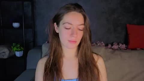 Snapshot of agnes_wells chatting on 06/30/26, 01:39 agnes wells online show from 06/30/26, 01:39