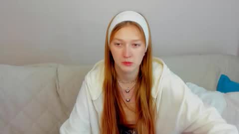 AgnesArden online show from 11/17/25, 01:06