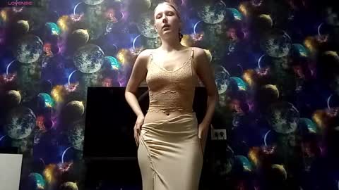 Monica online show from 11/28/25, 03:25