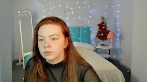 Agnia White online show from 12/02/25, 03:23