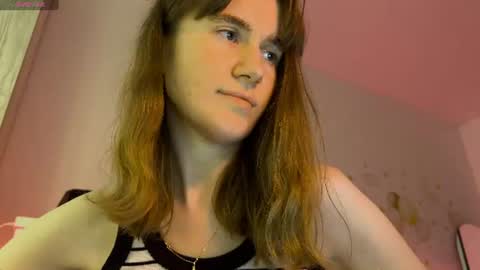 Snapshot of agniia257 chatting on 06/25/26, 10:20 Kleya online show from 06/25/26, 10:20