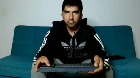 Snapshot of aguirre_hot54 chatting on 03/03/25, 10:38 aguirre_hot54 online show from 03/03/25, 10:38
