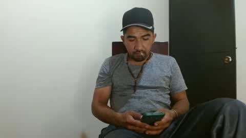 Snapshot of aguirre_hot54 chatting on 09/15/25, 12:43 aguirre_hot54 online show from 09/15/25, 12:43