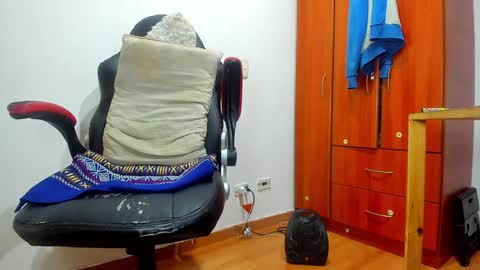 Agustin online show from 12/06/24, 12:12