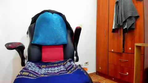 Agustin online show from 09/08/25, 06:29