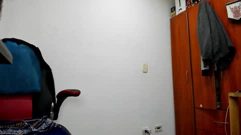 Agustin online show from 09/09/25, 05:45