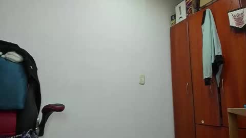 Agustin online show from 12/14/25, 06:34