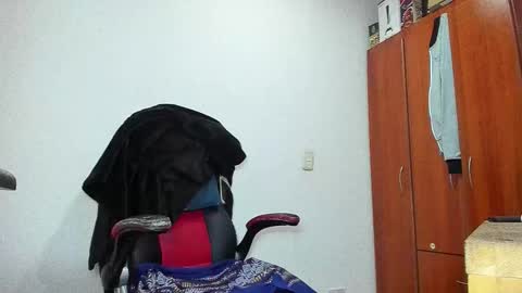 Agustin online show from 01/14/26, 07:41