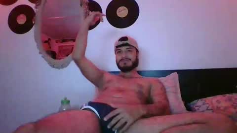 Agustin online show from 12/18/25, 02:06