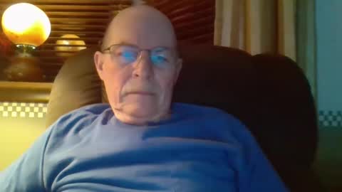 Snapshot of aguynrkfrd chatting on 12/24/24, 10:11 aguynrkfrd online show from 12/24/24, 10:11