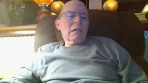 aguynrkfrd online show from 02/13/26, 10:22