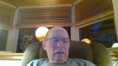Snapshot of aguynrkfrd chatting on 05/04/26, 10:00 aguynrkfrd online show from 05/04/26, 10:00