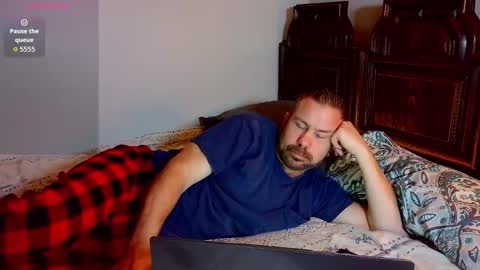 Snapshot of ahardman10 chatting on 02/16/26, 12:40 Blue Eyed Handsome Man online show from 02/16/26, 12:40