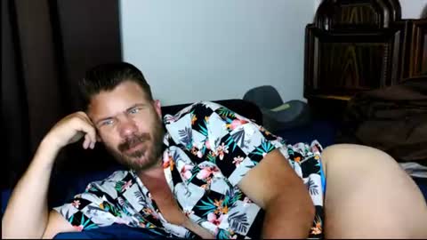 Snapshot of ahardman10 chatting on 07/18/26, 10:02 Blue Eyed Handsome Man online show from 07/18/26, 10:02