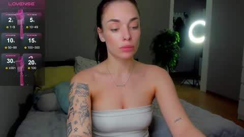 Baby online show from 04/11/26, 04:11