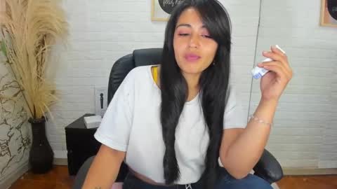 Snapshot of ahisha09 chatting on 02/13/25, 06:38 Ahisha online show from 02/13/25, 06:38