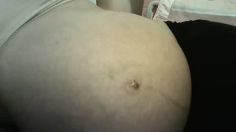 Snapshot of ahotkitty18 chatting on 01/16/26, 05:50 Selena online show from 01/16/26, 05:50