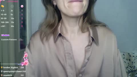 Snapshot of ahtena chatting on 11/02/25, 07:05 Ahtena online show from 11/02/25, 07:05