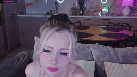 Snapshot of ai_kiyoko chatting on 01/14/26, 11:20 Lexi online show from 01/14/26, 11:20