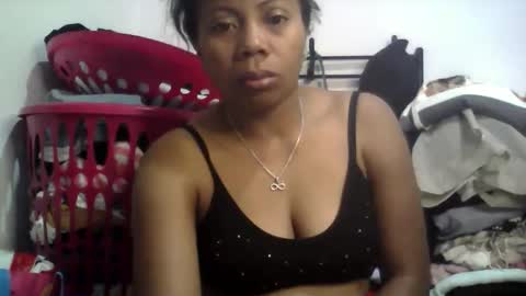 Snapshot of aicha_boobs chatting on 05/15/26, 11:12 Aicha boobs online show from 05/15/26, 11:12
