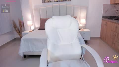 AIDA ADAMS online show from 03/06/26, 11:17