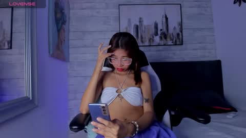 Snapshot of aida_princess chatting on 03/09/25, 11:56 Aida online show from 03/09/25, 11:56