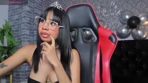 Snapshot of aida_princess chatting on 11/15/25, 12:30 Aida online show from 11/15/25, 12:30