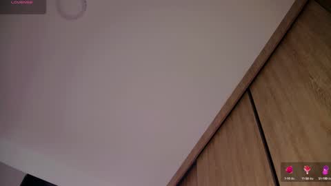 Aida  online show from 09/25/25, 10:52