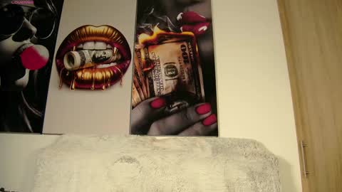 Aida  online show from 10/11/25, 09:08