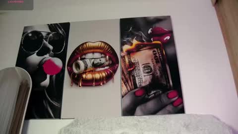 Aida  online show from 10/17/25, 12:08