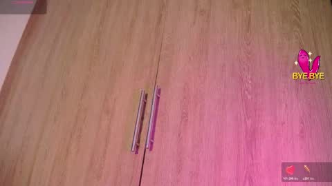 Aida  online show from 10/24/25, 11:28