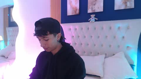 Aiden online show from 04/03/26, 12:47