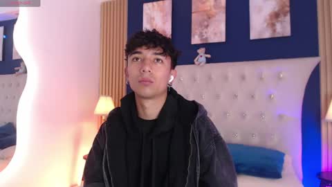 Aiden online show from 04/21/26, 01:06