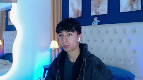 Aiden online show from 04/22/26, 12:50