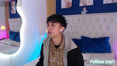 Aiden online show from 04/24/26, 01:24