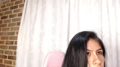 Snapshot of aiilynn_1 chatting on 05/15/26, 10:28 Ailyn online show from 05/15/26, 10:28