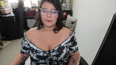 Catalina online show from 10/02/25, 01:07