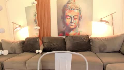 Alisson online show from 10/30/25, 07:36