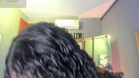 Alisson online show from 04/01/26, 07:44