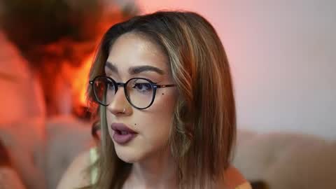  Aileen  online show from 04/19/26, 08:22