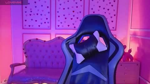 ailen online show from 10/04/25, 02:53