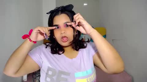 ailyn_rosendo online show from 01/15/25, 02:49