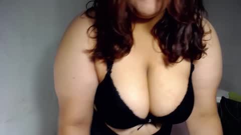 ailyn_rosendo online show from 02/28/25, 03:26