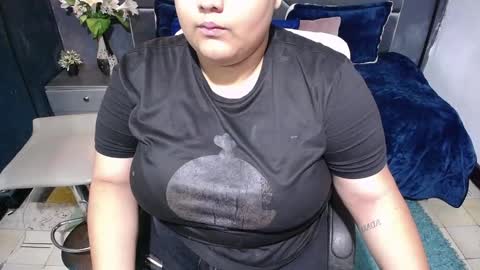 Ailyn rouss online show from 03/02/26, 01:29