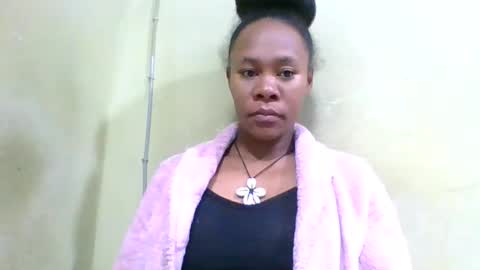 Snapshot of aimee982179 chatting on 06/09/26, 02:34 aimee982179 online show from 06/09/26, 02:34