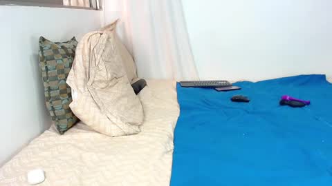 IAN online show from 09/16/25, 09:27